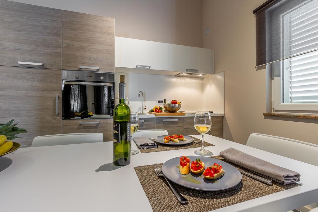 Apartments Stella Rovinjsko Selo Bilik gambar