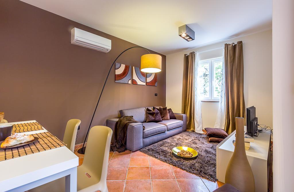 Apartments Stella Rovinjsko Selo Bilik gambar