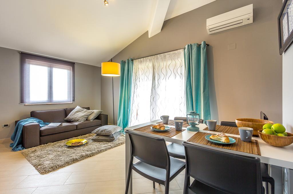 Apartments Stella Rovinjsko Selo Bilik gambar